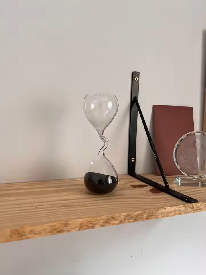 Interior Design Years Of School - Curve Design Zwarte Zandloper Moderne Stijl